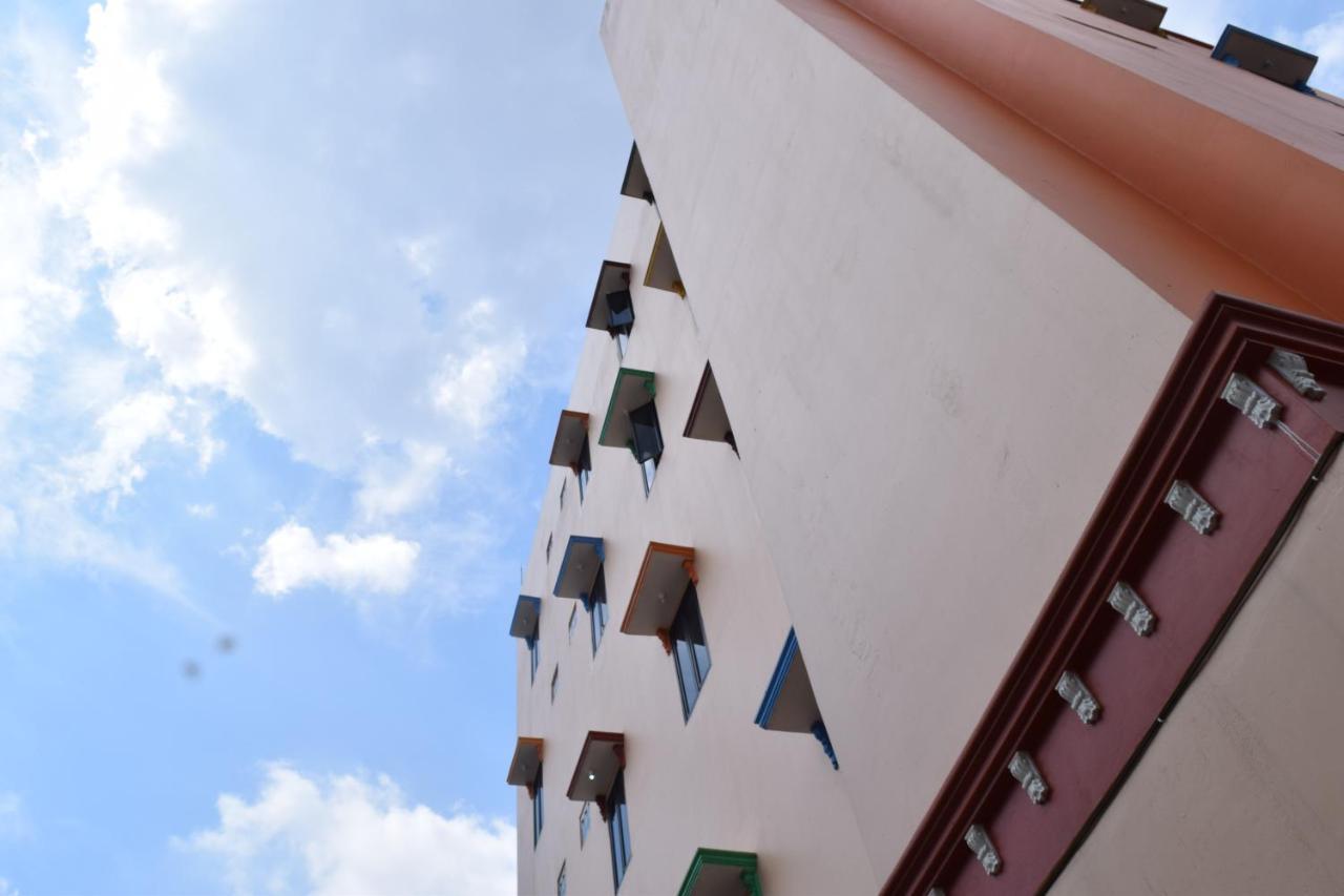 Hotel Sriwijaya 99 باليمبانغْ المظهر الخارجي الصورة